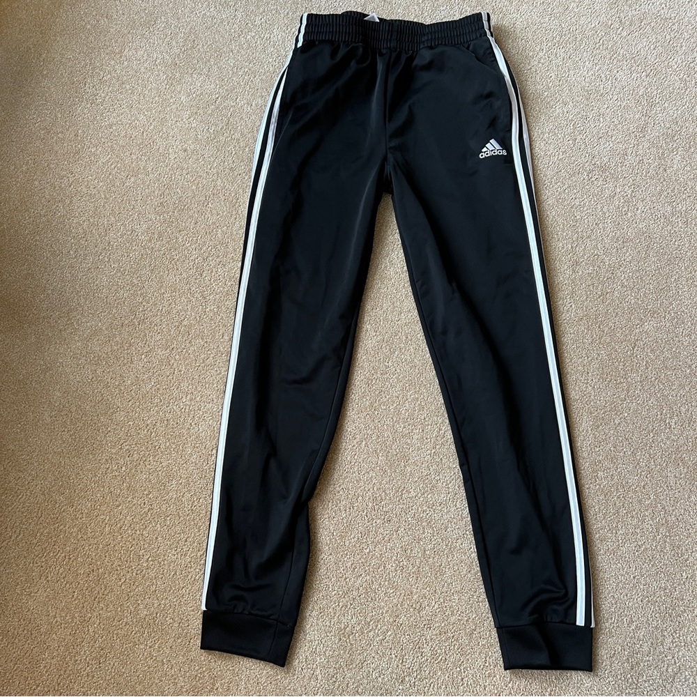 Adidas boys track pants large (14-16) polyester, cuffed bottom, black, like new